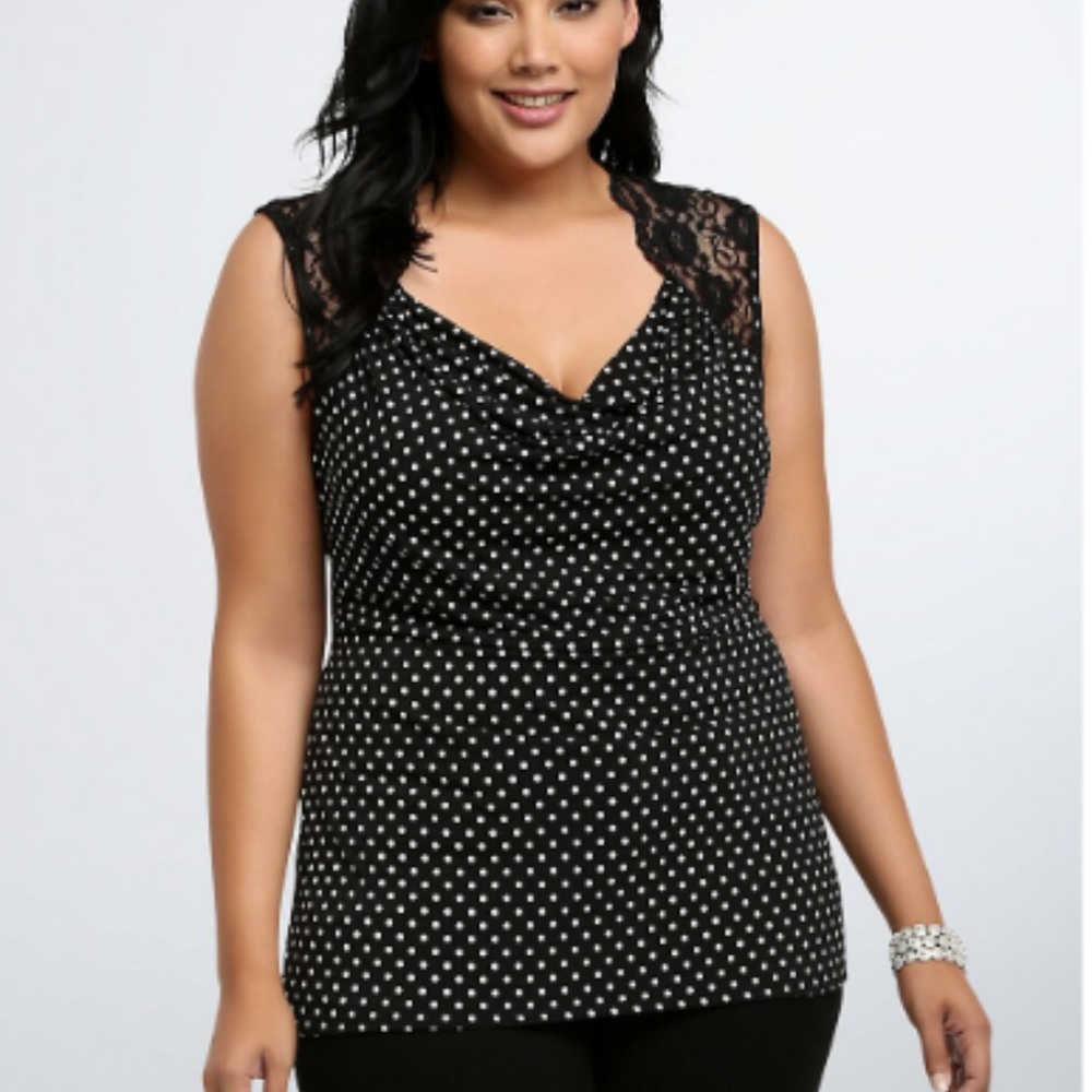 TORRID size 3 black and white top